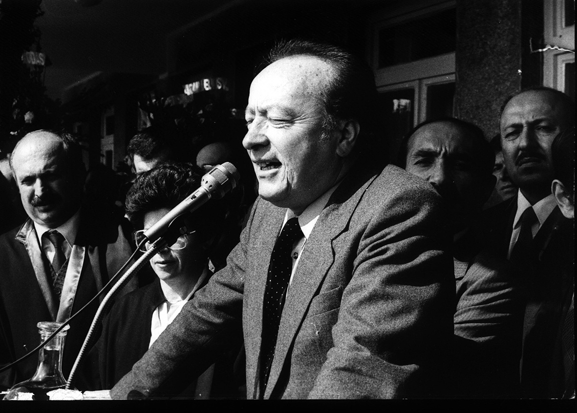 Erol Güngör