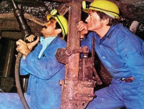 film değerlendirmesi maden emek sömürü döngüsü ve sınıf bilinci