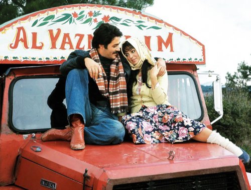 film değerlendirmesi selvi boylum al yazmalım sevgi emekti al yazmalım