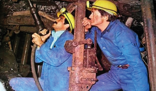 film değerlendirmesi maden emek sömürü döngüsü ve sınıf bilinci